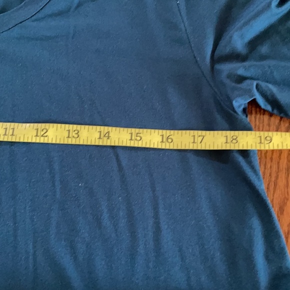 GIBSON LATIMER COLD SHOULDER LONG SLEEVE ASYMMETRICAL-STRETCH TUNIC SZ large - Picture 7 of 9